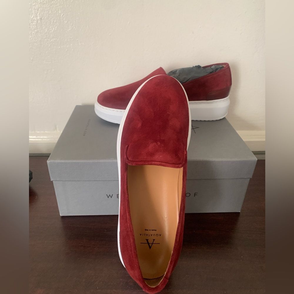 Aquatalia Women’s lanie slip on leather/ lining, comfy sneaker in burgundy Sz 8
